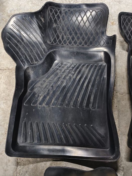 Коврики резиновые на приора priora