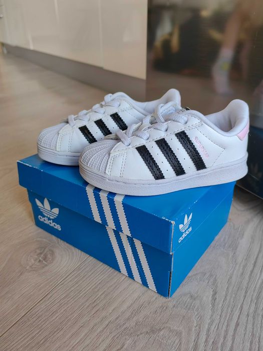 Маратонки Adidas