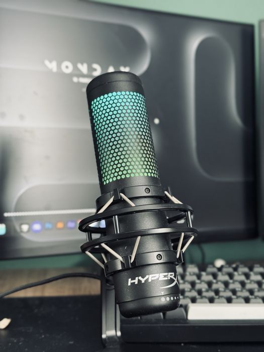 Микрофон HyperX Quadcast S