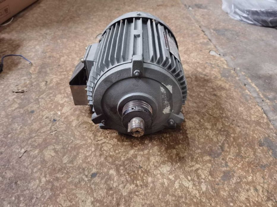 ел. двигател HITACHI