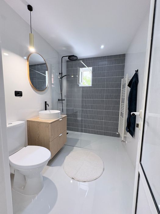 Apartament cu 2 camere decomandate | Renovat complet în 2026 | Mobilat și utilat | Ampoi 3