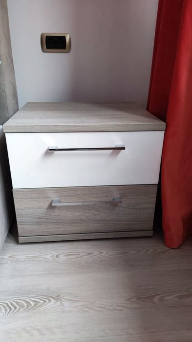 Set comodă, noptiere, oglindă LEMS