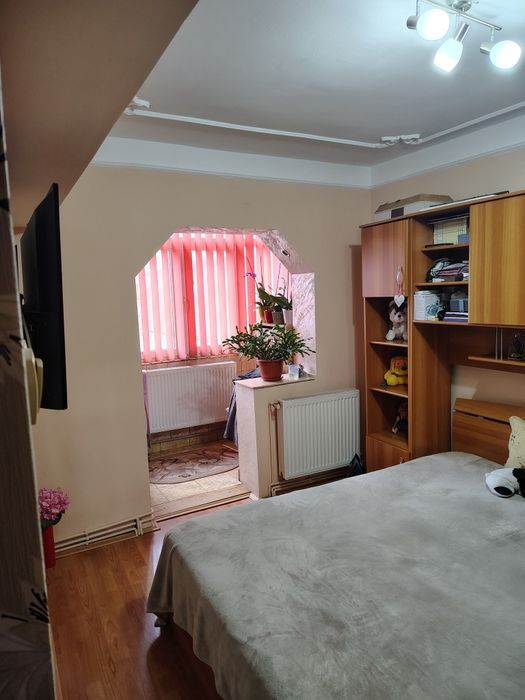 Apartament 3 camere centru 80 m patrati