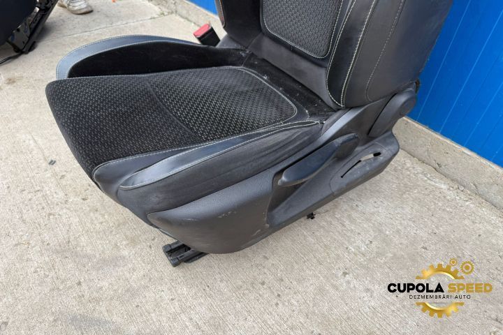 Scaun stanga fata (sofer) (de Europa) Renault Megane 4 [facelift] [20