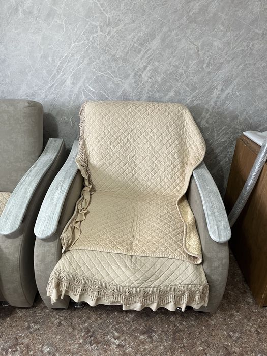 Продам диван с креслом
