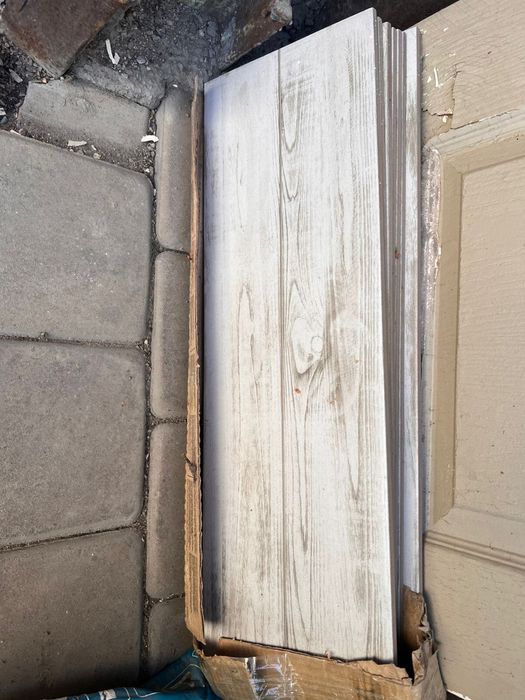 Продам двери окно кафель унитазы