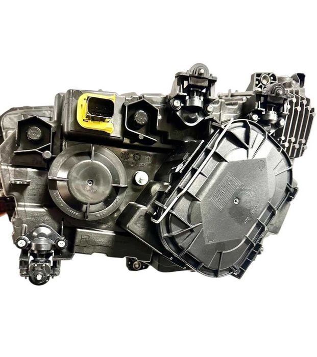 Фарове Фар за Mercedes Arocs , Antos 2022+ / Мерцедес Арокс , Антос