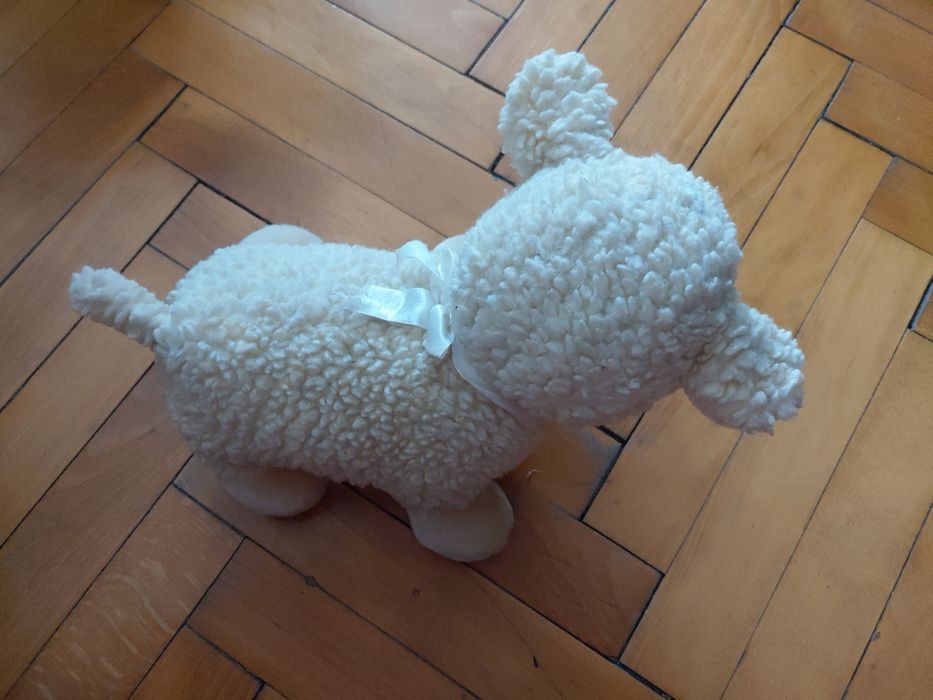 Плюшена играчка овца