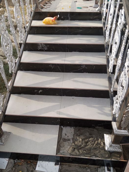 Pod kulech ustochilik.