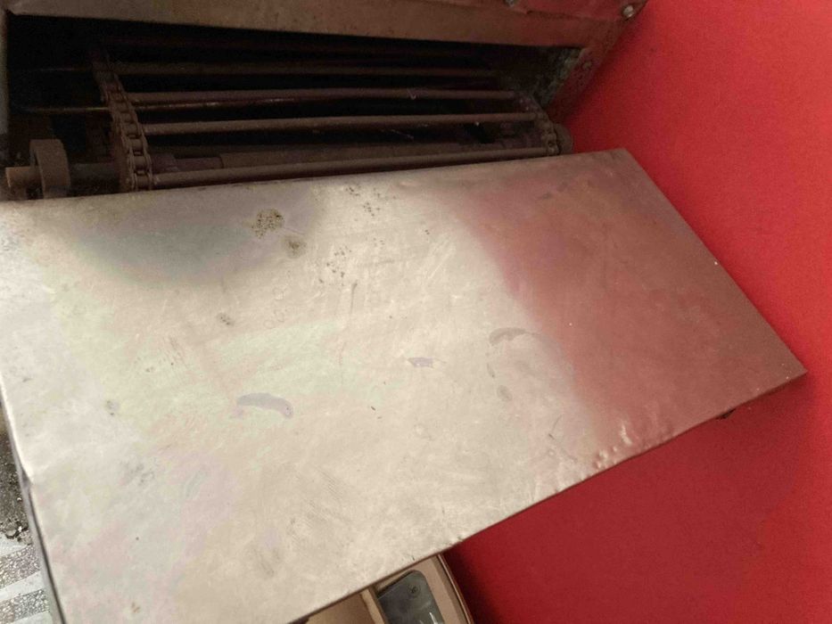 Лентова машина за печене на питки и пици