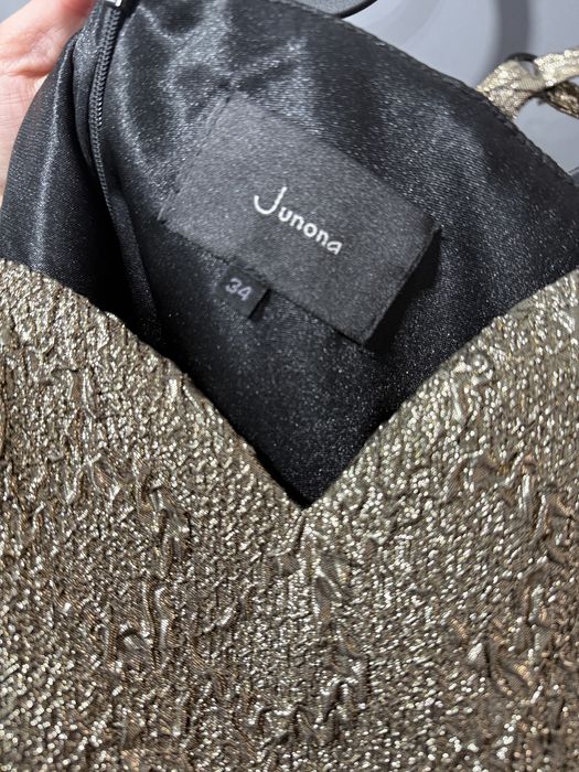 Junona златиста рокля
