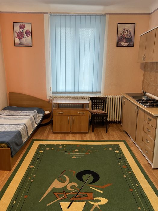 Garsonieră de închiriat