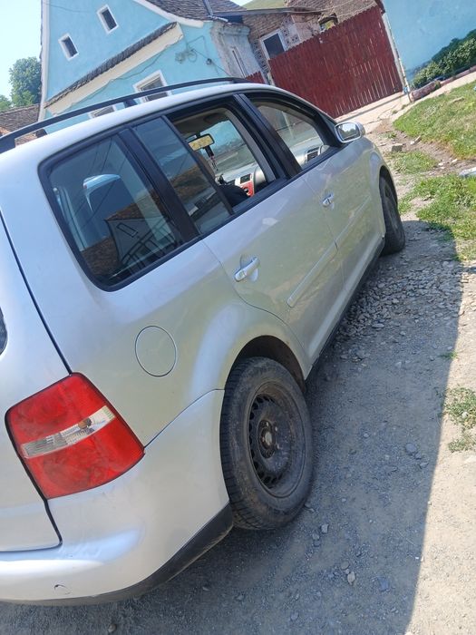 VOLKSWAGEN Touran 2005 — imagine 5