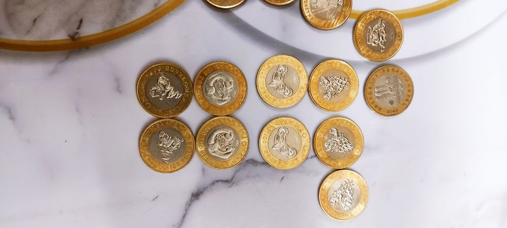 Продам монеты 19шт