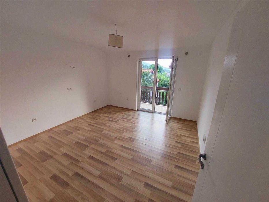 Дава се под наем Тристаен апартамент в Пловдив, Тракия - 90 кв.м за 280.5 € - Снимка #5