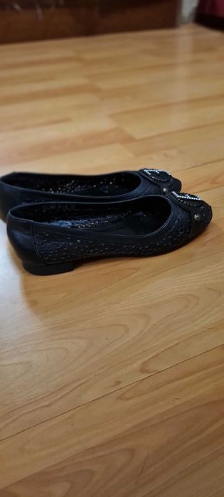 Кожаные черные балетки 37 размер