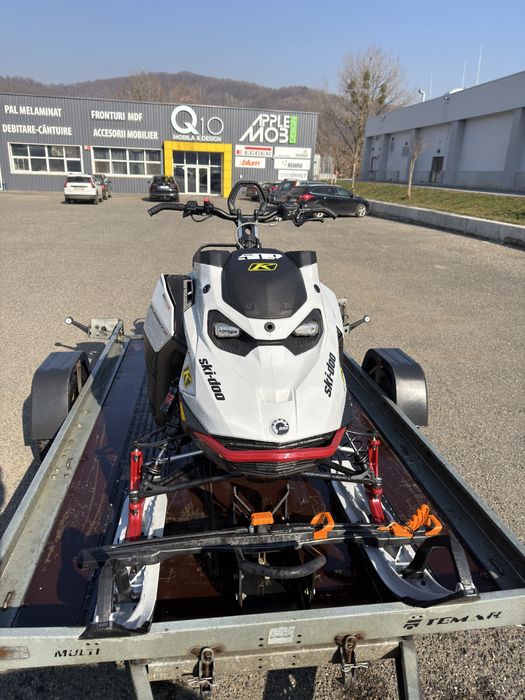 Snowmobil Ski Doo Summit X 850 Turbo R 2023