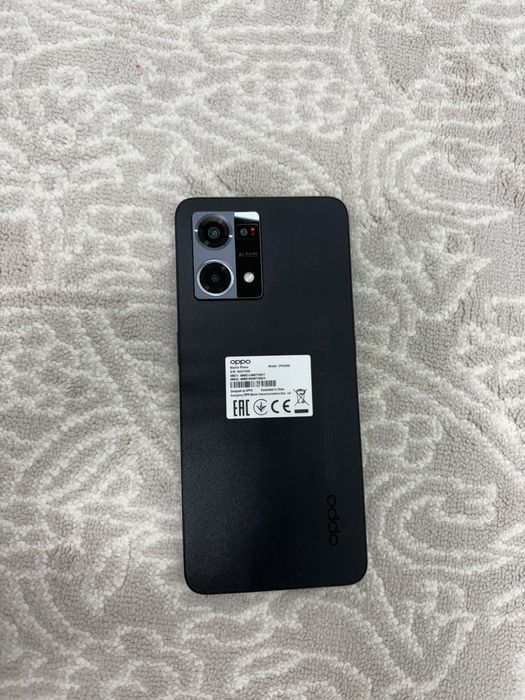 Продам телефон OPPO Reno7