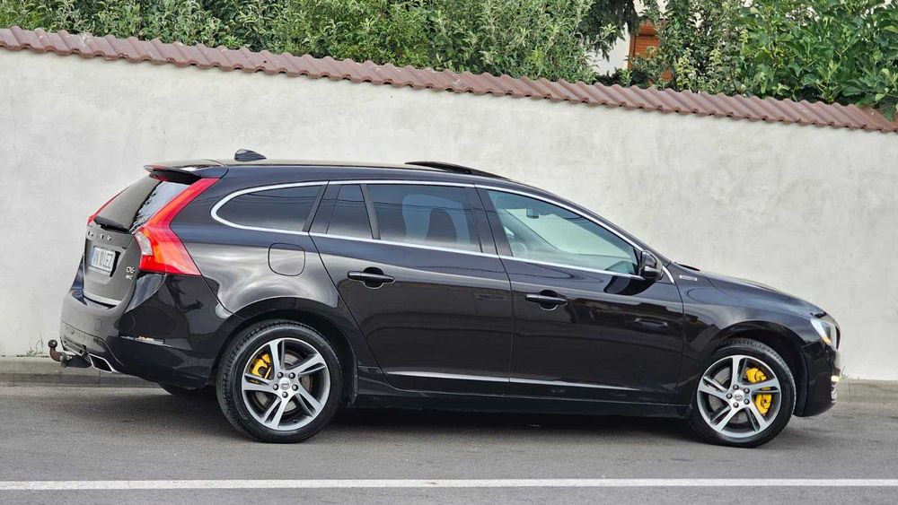 Volvo V60 SUMMUM 09.2013 2.4D6 215cp Plug-In Hybrid Automat AWD 4x4 Bixenon Trapa NAVI Piele / Inmatriculat