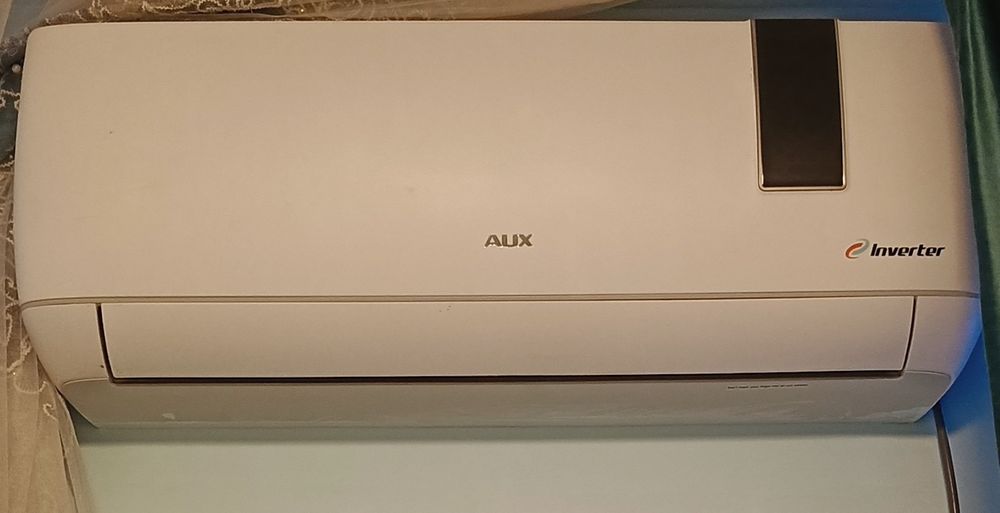 Konditsioner AUX 12talik 1yil ishlatilgan