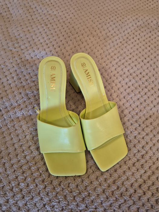 AMISU и Calvin Klein -40 и 41 номер