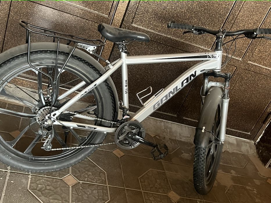 Velosped xali yangi minilmagan 26 razmer 28 saka diska