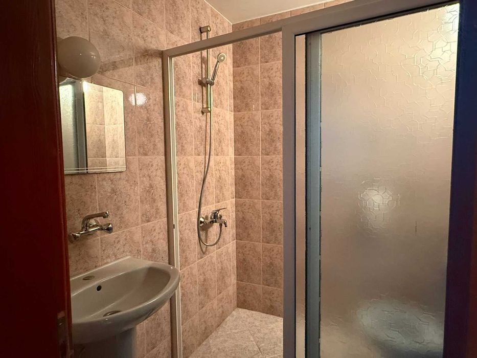 Дава се под наем Офис в Велико Търново, Център - 116 кв.м за 210000 € - Снимка #15