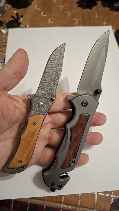 Briceag / Cuțit pliabil drumeție, pescuit, vânătoare