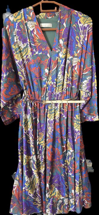 Продам новое платье