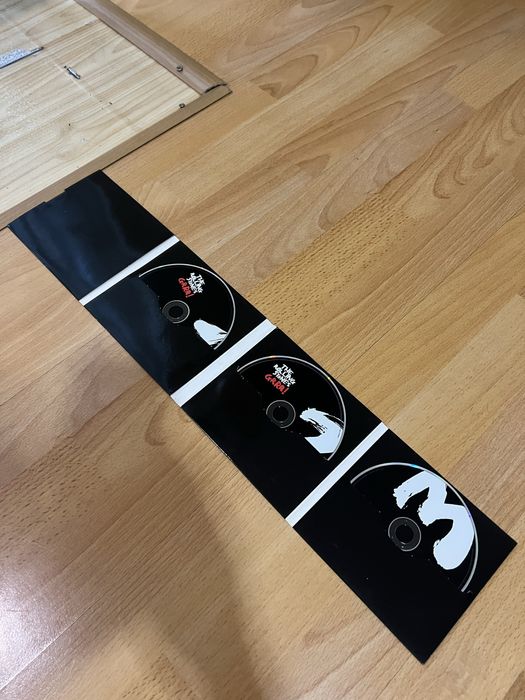 Оригинални CD дискове с музика