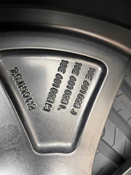Jante Seat Born VW ID 3 Anvelope Vara Continental 215 50 19