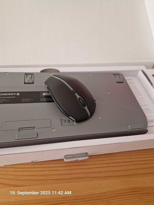 CHERRY GENTIX Wireless Keyboard and Mouse