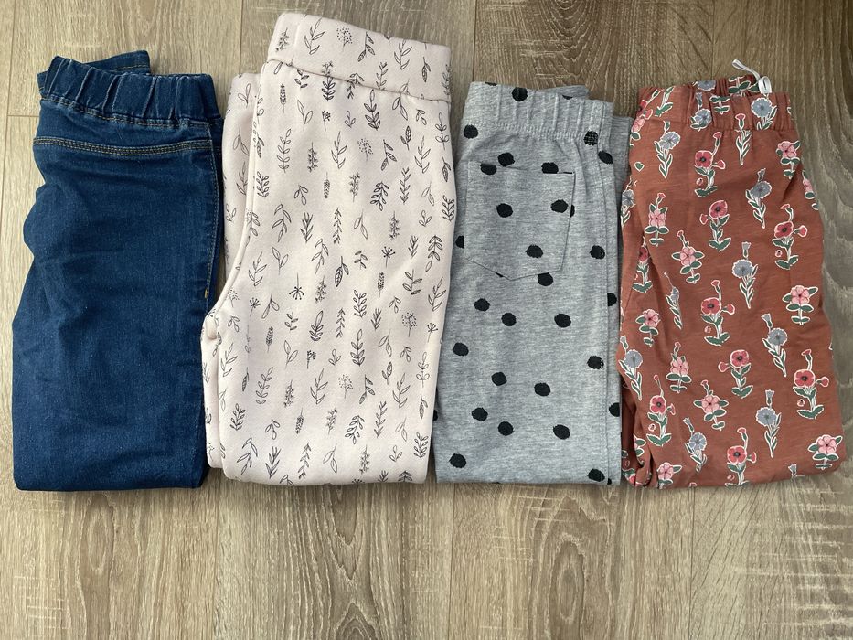 Vand 22 perechi pantaloni H&M nr 116