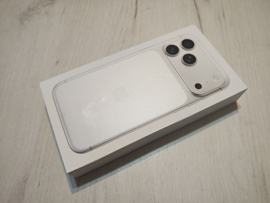 Чисто нов iPhone  17 Pro Max 256 GB Гаранция