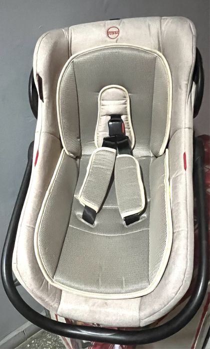 Детска количка Hauck и седалка за кола