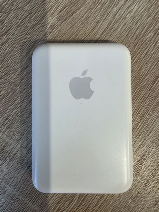 Apple Magsafe Battery Pack Lightning