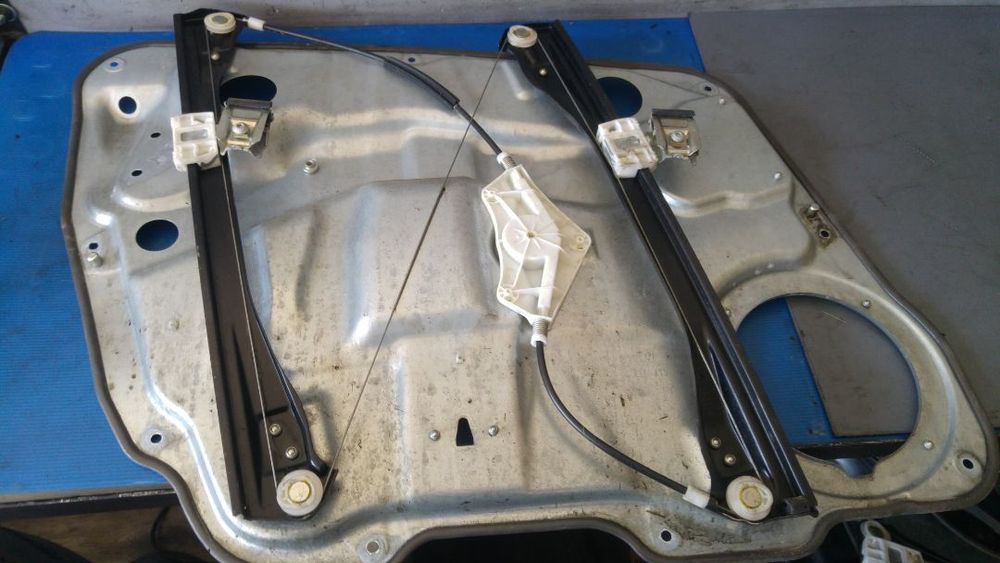 macara usa dreapta fata mercedes ml w164 facelift 2011