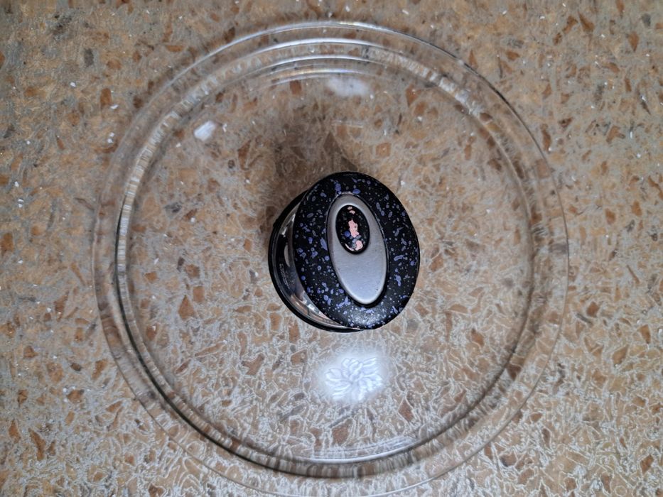 Кухонная утварь,разное.