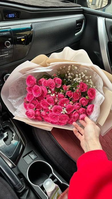 Продам цветы кустовые розы
