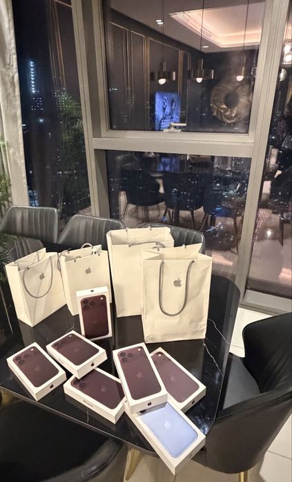 iPhone 18 Pro Max ,18 pro 256GB Burgundy ,