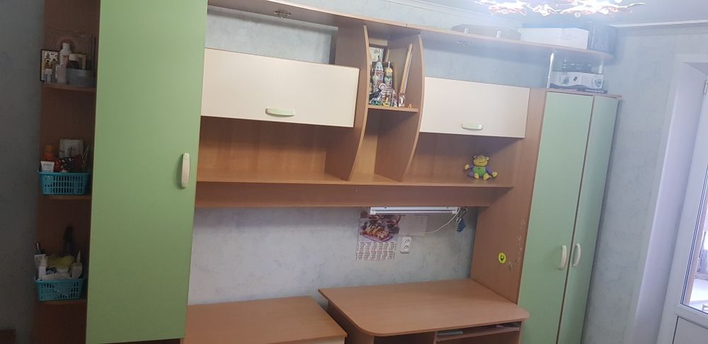 Стенка в спальню