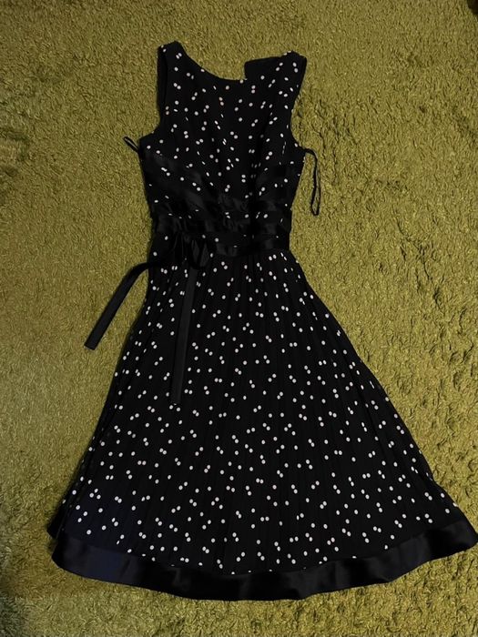 Продам платье по 5000