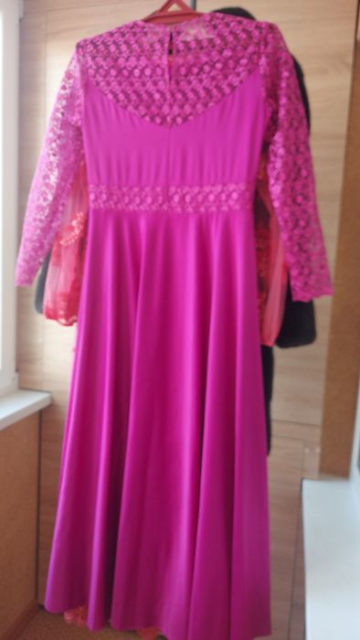 Продам платье сшитое на заказ