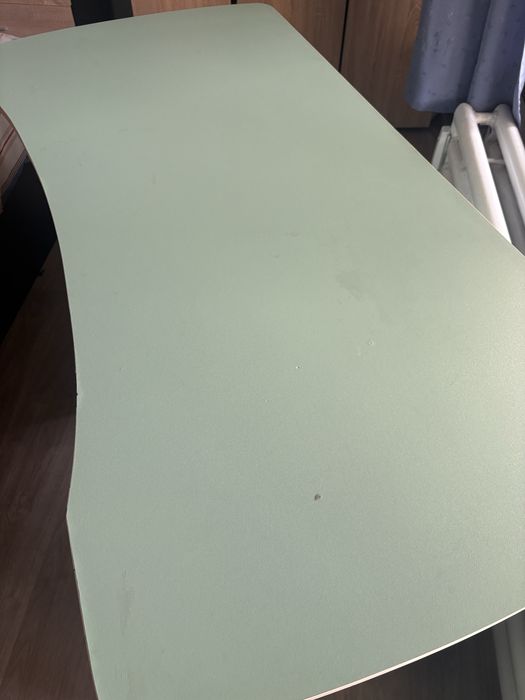 Детско дървено бюро