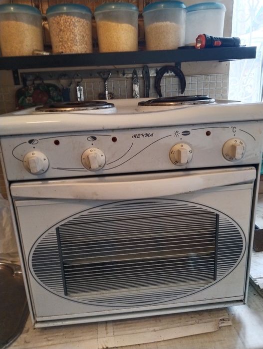 Продам 2 двухкамфорная электроплита Мечта.