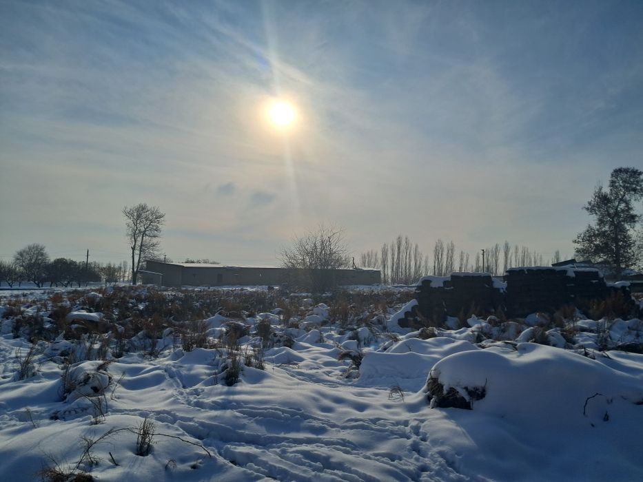 Продам здания в Пскенте, Таш обл.  0.82 га (82 сотх) кадастр есть.