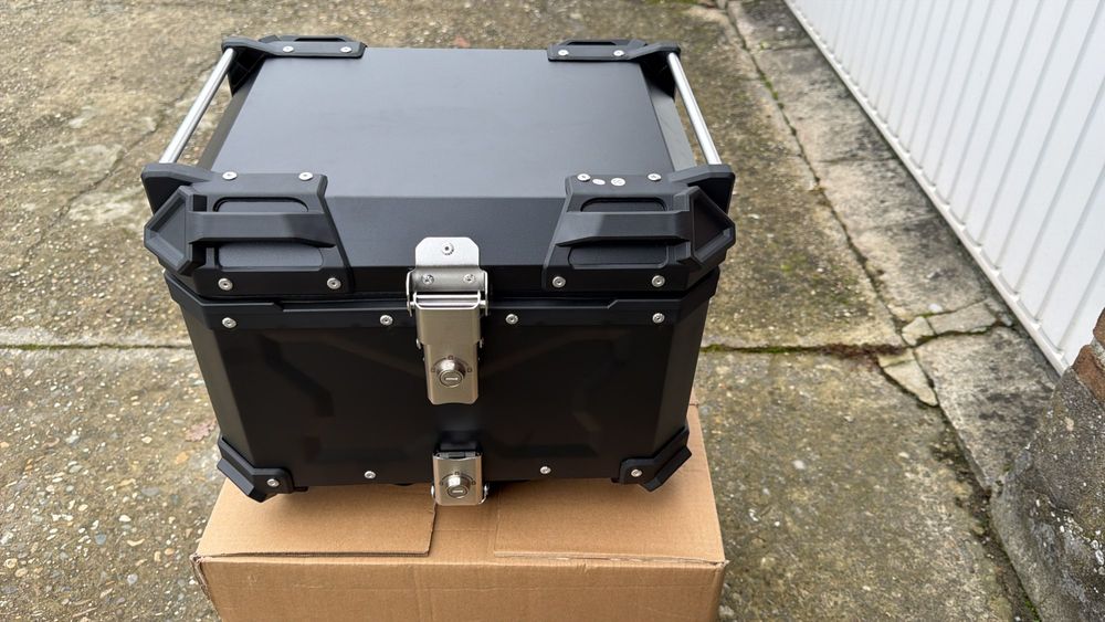 Нов алуминиев куфар топкейс топ каса 45л