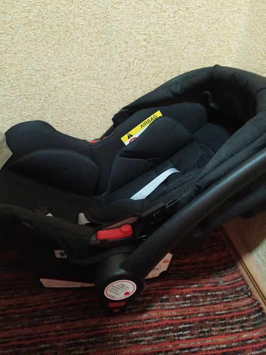Детская коляска с автокреслом