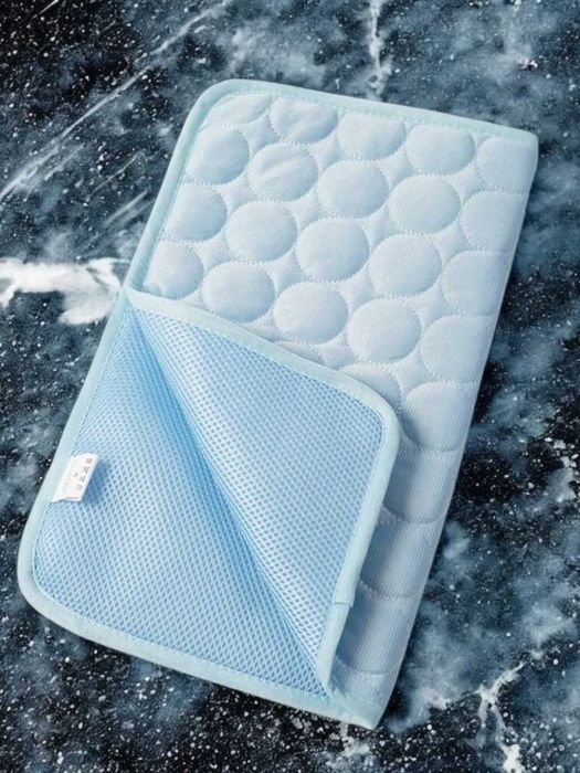 Коврик с эффектом охлаждения для домашних животных