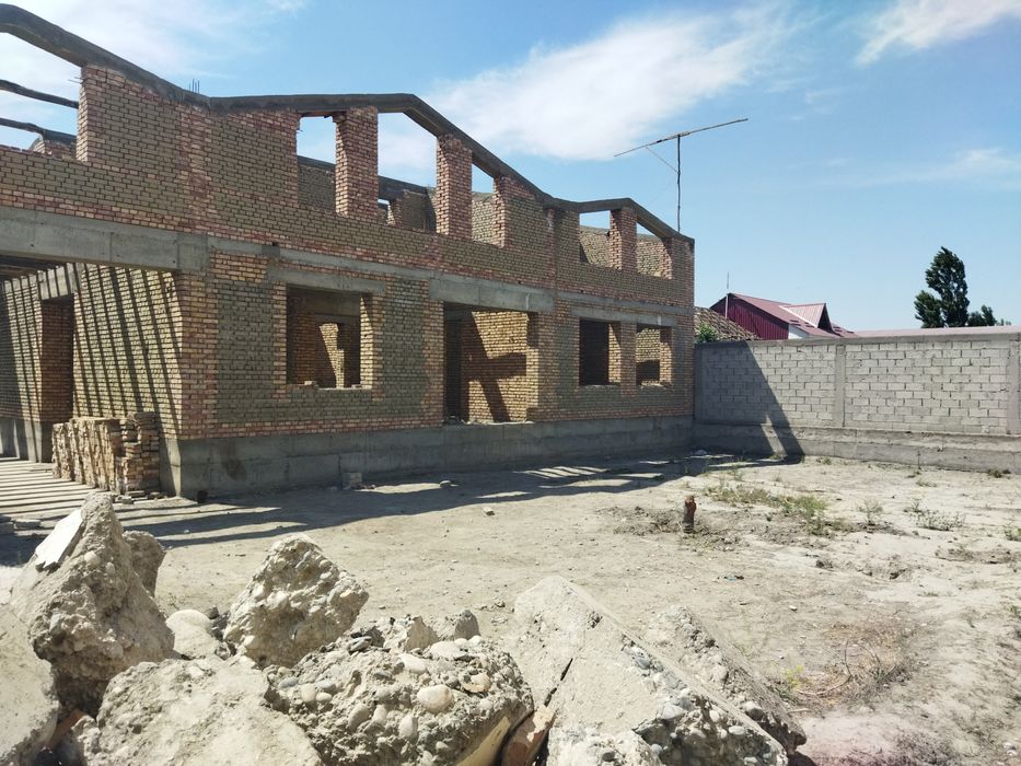 Ховли сотилади Кукон